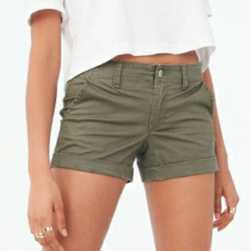Olive green midi twill shorts size 000
